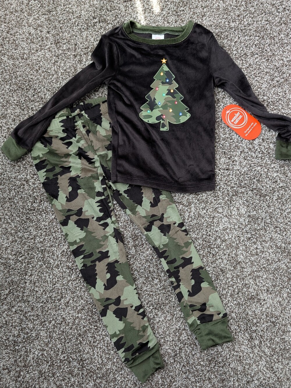 wonder nation Black Top & Green Camo Kids Pajama Set